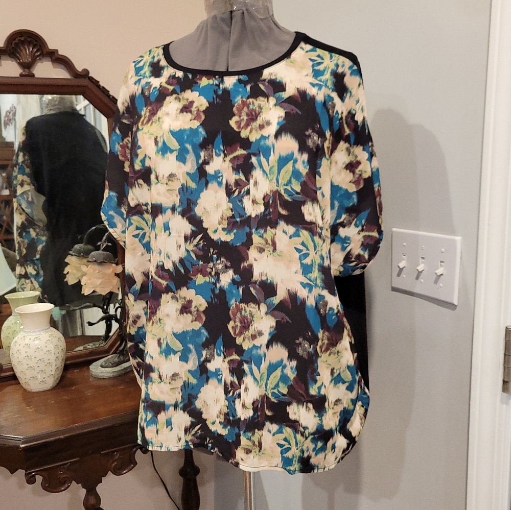 NWT 2X Rafaella Floral Blouse